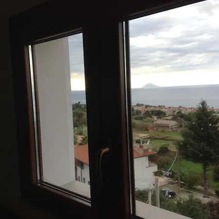 Balconcino Degli Innamorati Tropea Гостевой дом 4*