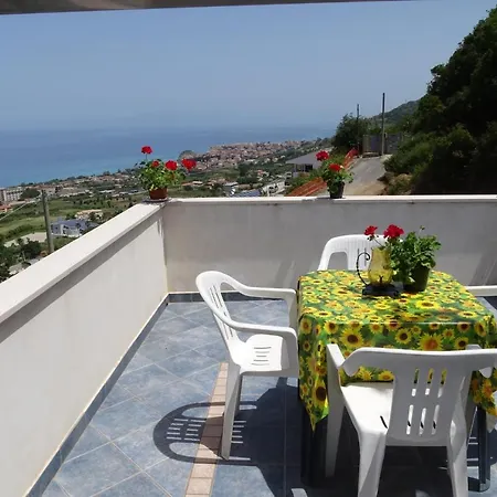 Balconcino Degli Innamorati Tropea 게스트하우스 4*