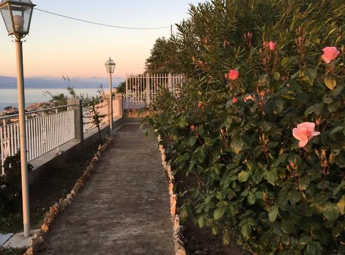 Balconcino Degli Innamorati Tropea בית הארחה