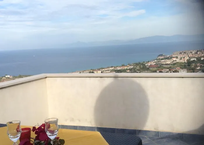 Balconcino Degli Innamorati Tropea בית הארחה 4*