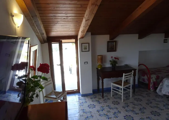 Balconcino Degli Innamorati Tropea סנטה דומניקה